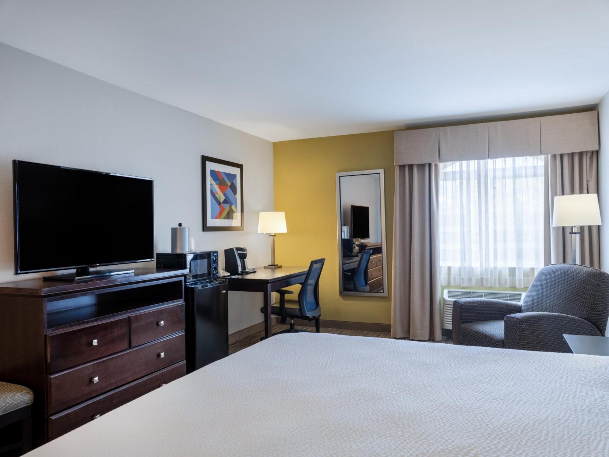 Holiday Inn Express & Suites Chicago-Libertyville By Ihg Экстерьер фото